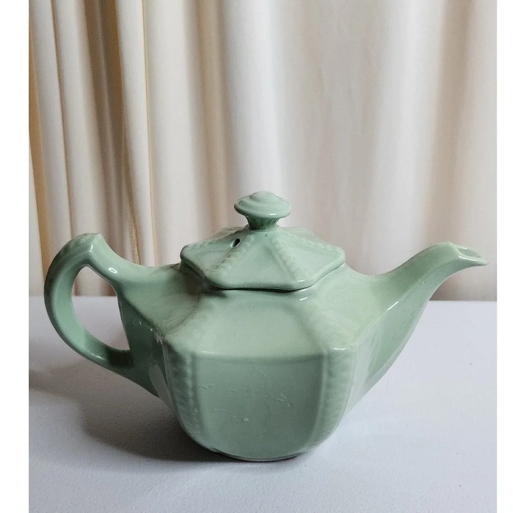 Hall Pottery hall pottery